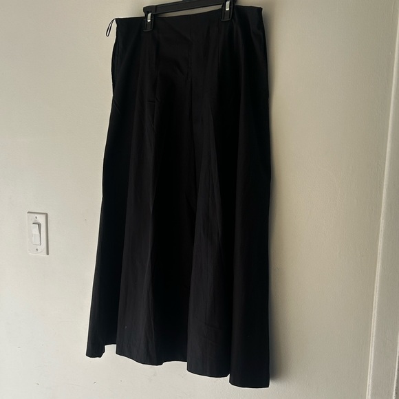 Zara Black Midi Skirt with Pleated A-Line - Picture 2 of 14